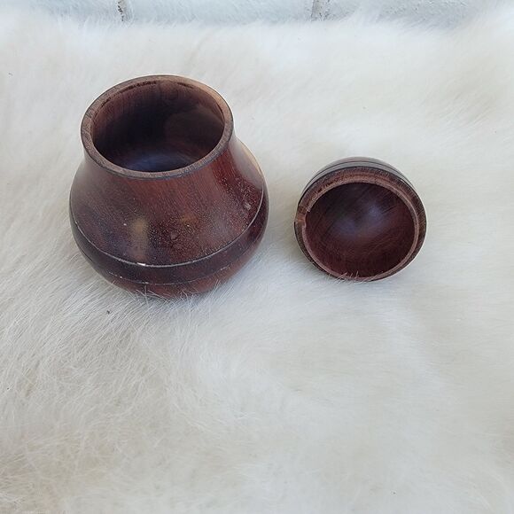 Vintage Wooden Pear Condiment Salt Cellar- Fruit Box - Picture 5 of 6